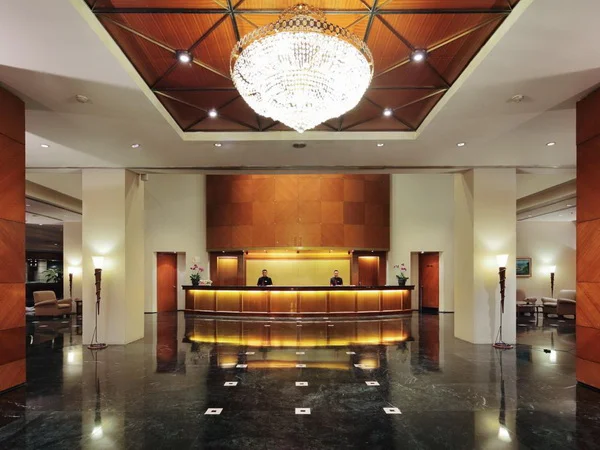 Allium Lobby