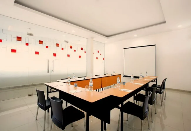 Amaris Meeting Room