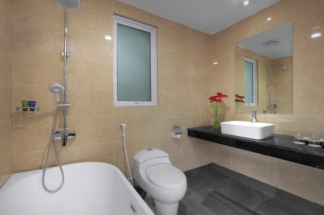 Aston 2 Bedroom Apartment (Bathroom)