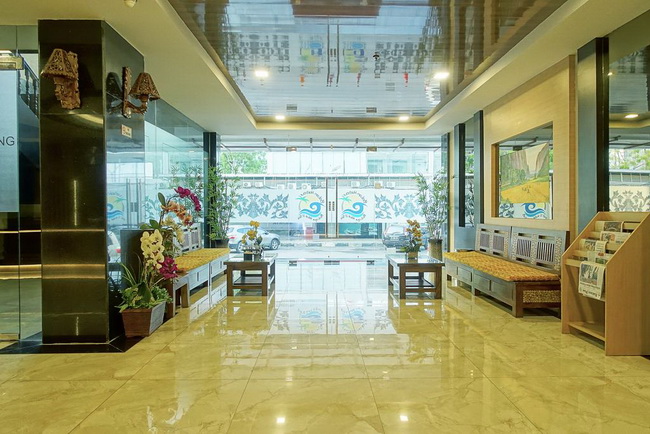 Batam Harbour Lobby