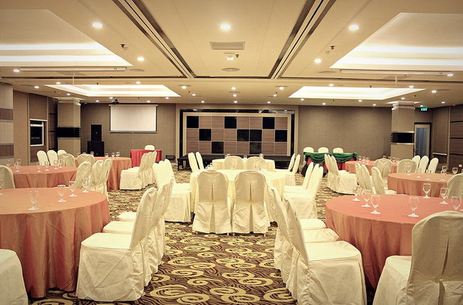 Biz Hotel Ballroom