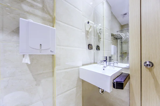 Batam City Hotel Executive Room (Bathroom)