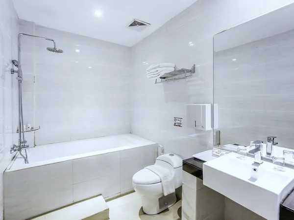 Batam City Hotel President Suite (Bathroom)