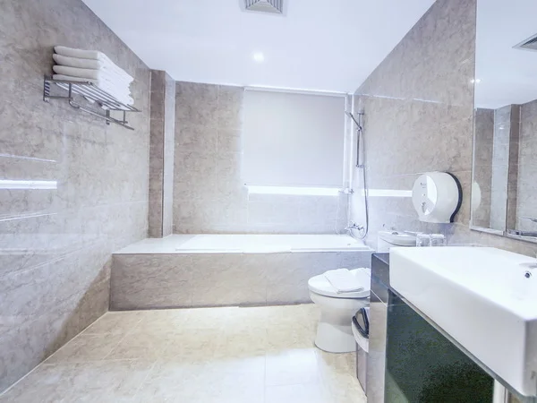 Batam City Hotel Royal Suite (Bathroom)