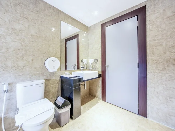 Batam City Hotel Royal Suite (Bathroom)