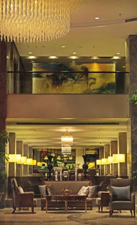 Grand i-Hotel Lobby