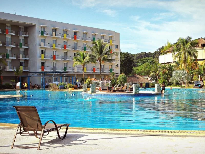 Harris Resort Pool