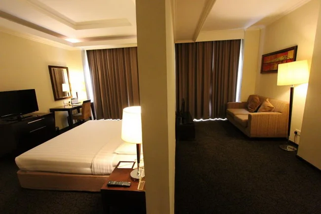 Harmoni One Executive Suite Room