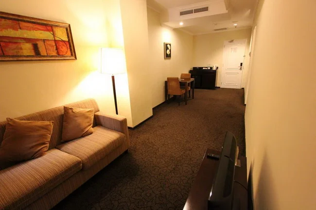 Harmoni One Executive Suite Room