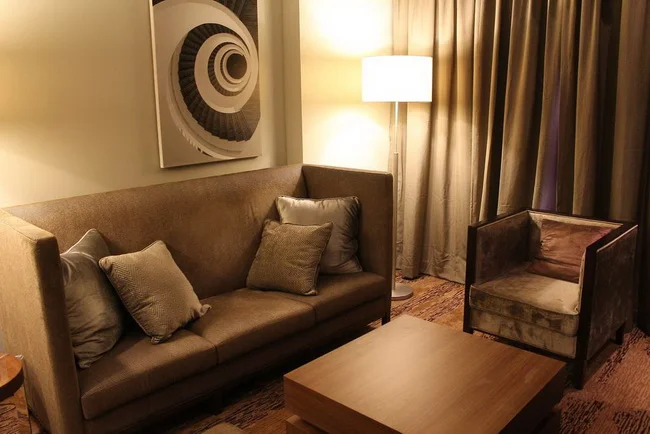 i-Hotel Baloi Suite Room (Living Room)