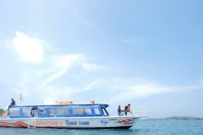 Speedboat to Ranoh Island