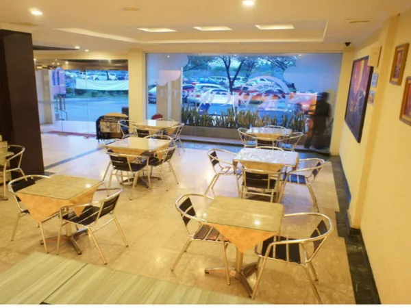 Sky View Hotel Coffee Shop