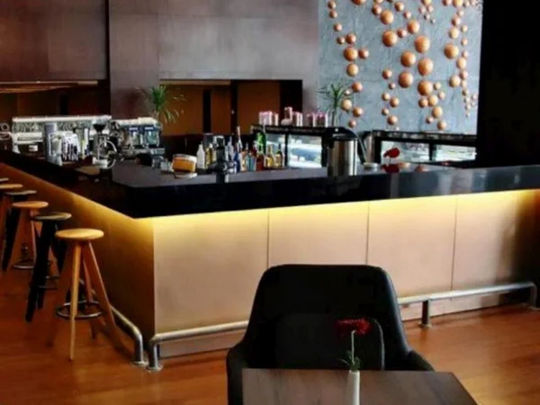 Swiss Belhotel Harbour Bay Bar and Lounge