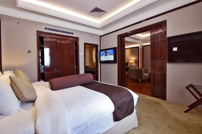 Swiss Belhotel Harbour Bay Junior Suite Room