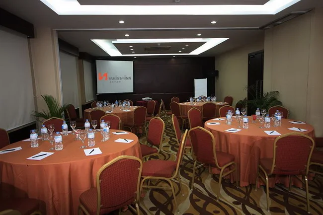 Swiss Bellinn Baloi Meeting Room