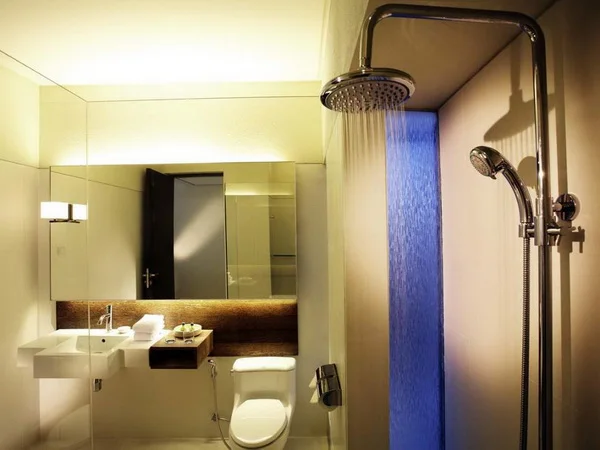 turi beach resort premiere room (bathroom)